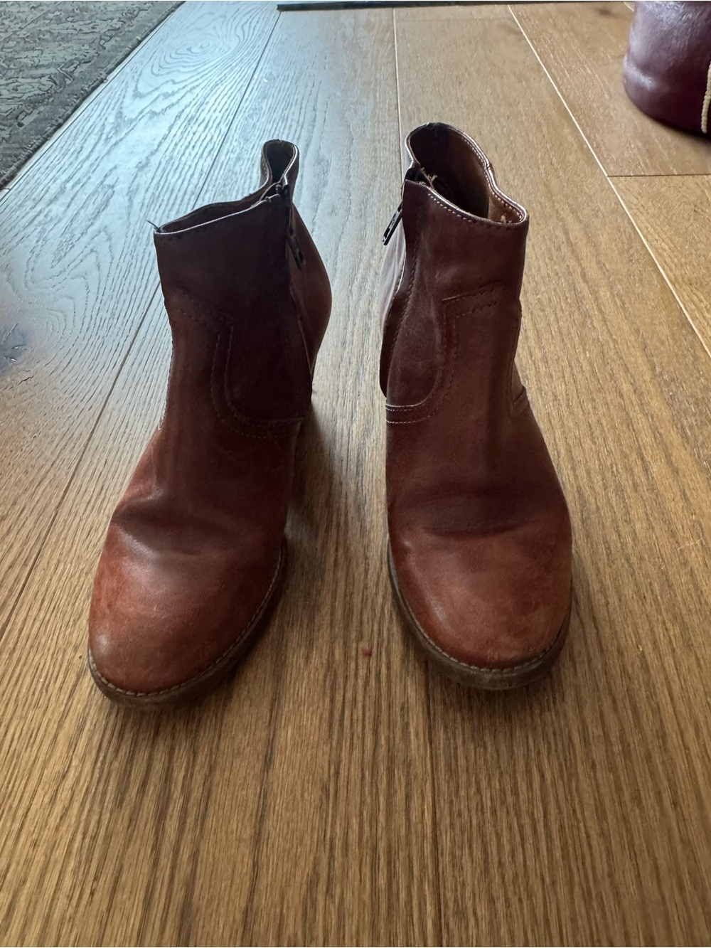 Madewell Chelsea ankle boots 6